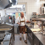 Obrázek epizody Ano, šéfe! je zpět: Zdeněk Pohlreich znovu zachraňuje české restaurace