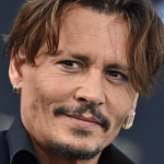 Obrázek epizody Depp není odsouzený násilník, hraje se tu hra, že jsou VIP herci supermani, tlak na hvězdy roste, říká Fischer