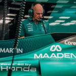 Obrázek epizody Mega problémy Aston Martin, Maxa Verstappena to nebaví a trik Mercedesu | EisKing Bahrajn 2/3