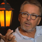 Obrázek epizody .pod lampou s Ivanom Miklošom: Prečo za vlád Smeru zaostávame a prečo to konsolidácia nezmení