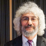 Obrázek epizody Grigorij Mesežnikov - Robert Fico chce pomôcť v prvom rade sebe, až potom Smeru