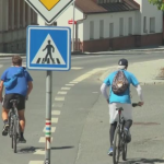 Obrázek epizody Změní se pravidla pro předjíždění cyklistů?