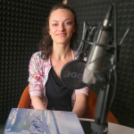 Obrázek epizody Julie Goetzová: „Nevěděla jsem, jak přežít do dalšího dne, a začala psát písně.“