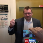 Obrázek epizody Volný k vyloučení z jednání sněmovny